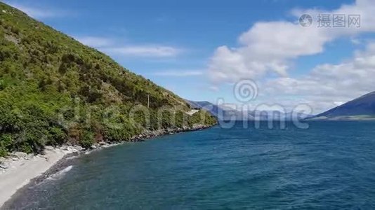 新西兰海岸线上的风景。 什维列夫。视频