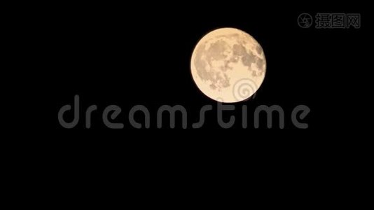 满月和云彩€“时间流逝，细节”视频
