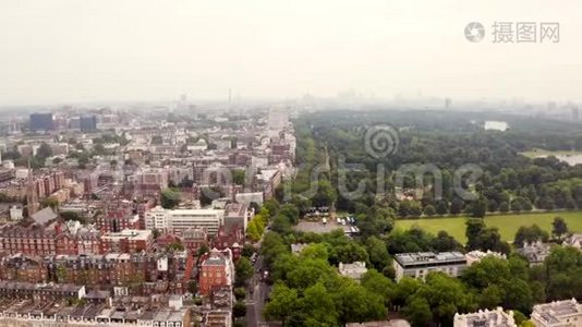 美丽的海德公园在伦敦，英国。 空中观景。视频