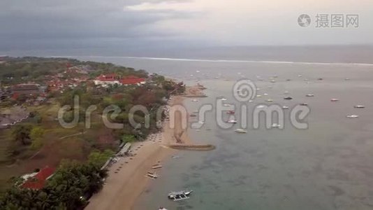 印尼巴厘岛萨努尔的无人机视频