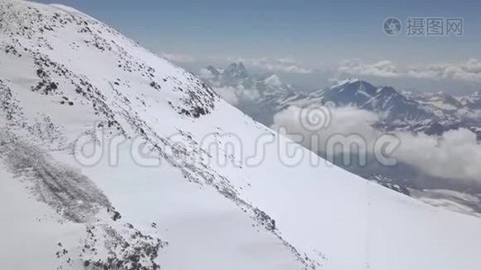 美景雪山.. 山顶景观，令人惊叹的冬季景观视频