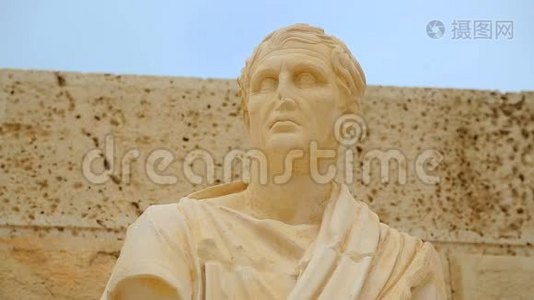 著名的古希腊新喜剧剧作家大理石雕像，雕塑艺术视频