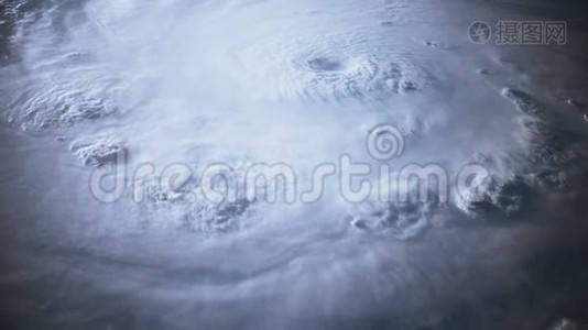 卫星看到一个大飓风与明确的眼睛。视频