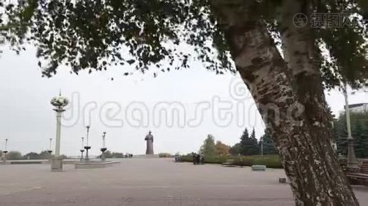 红军纪念碑，斯塔夫罗波尔。 俄罗斯视频