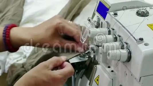 水槽厂的缝纫机视频