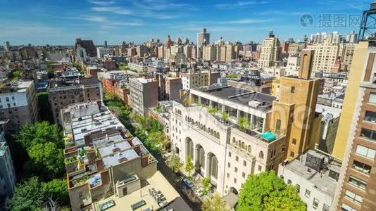 纽约曼哈顿中城屋顶俯瞰阳光明媚的一天时光视频