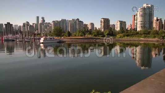 温哥华市景的煤港，多利4KUHD视频