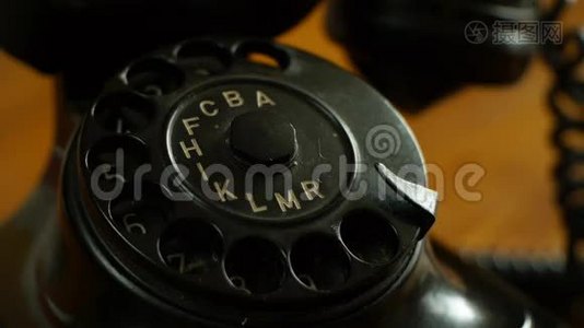拨打老式电话-包括音频拨号电话视频