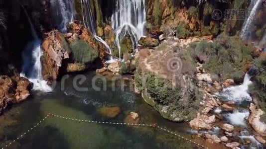 鸟瞰克拉维卡瀑布，波斯尼亚和黑塞哥维那。视频