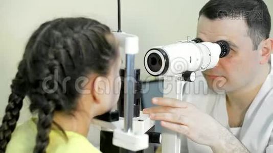 现代眼科诊所视频