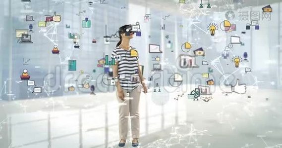 妇女使用虚拟现实耳机，数字生成的商业图标4k视频
