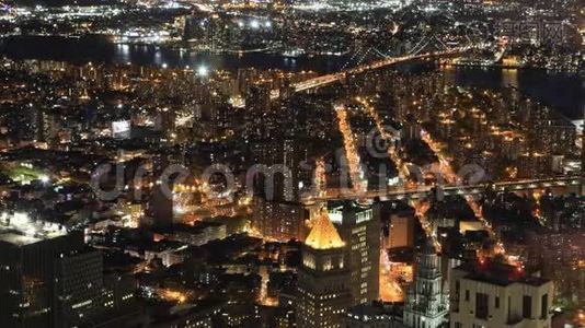 4布鲁克林和曼哈顿桥的超高清夜间空中时差视频