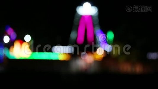 模糊的灯光传统印度教寺庙，南印度，泰米尔纳德邦。视频