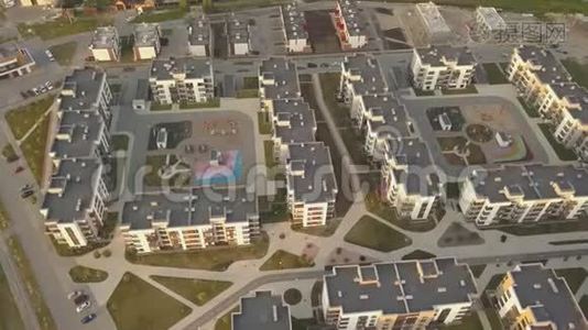 夏季新的现代化住宅小区视频