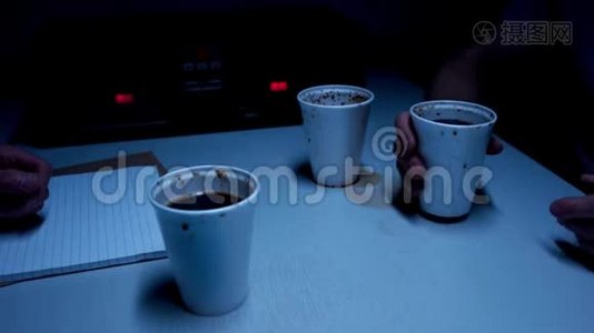 警监审讯室-咖啡杯及手礼视频