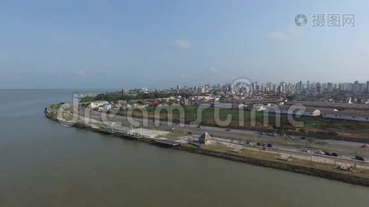 在贝伦杜帕拉市的里约点上的鸟瞰。 2016年11月-巴西视频