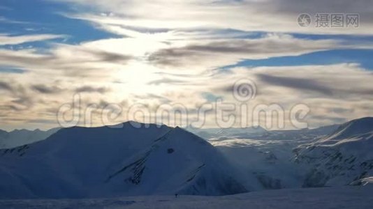 雪山阴云冬景自然日久失修视频