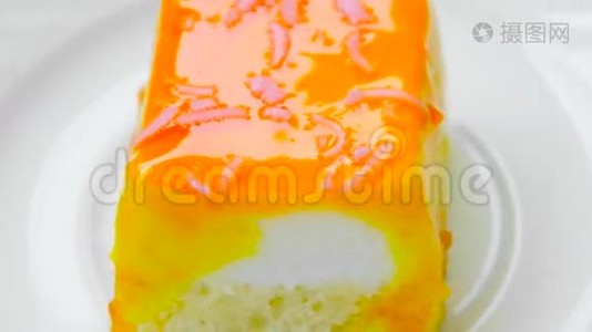 橘子酱蛋糕片。视频