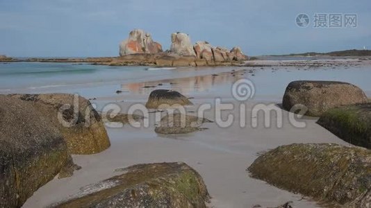 塔斯马尼亚州野餐岩石的白沙滩视频