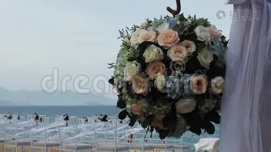 海滩上的婚礼视频