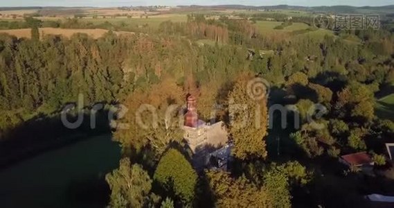 秋季空中田园高地景观.视频