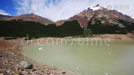 菲茨罗伊、瑟罗托雷、安第斯山、圣克鲁斯、阿根廷的湖景、山峰和冰川视频