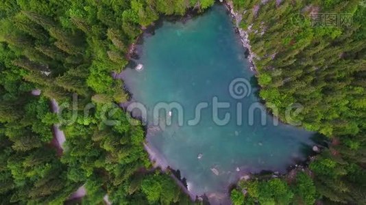 法国瓦特查莫尼湖高山湖景视频