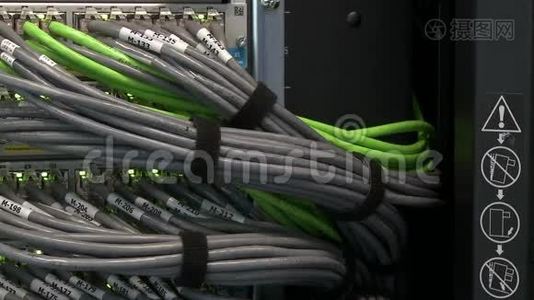 网络电缆。 服务器计算机无故障视频