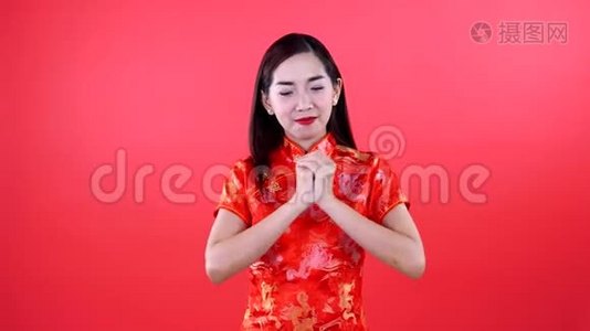 旗袍中国装的女人视频