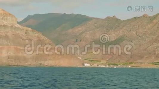 大卡那利岛丁香的开放景观。 从帆船上观看视频