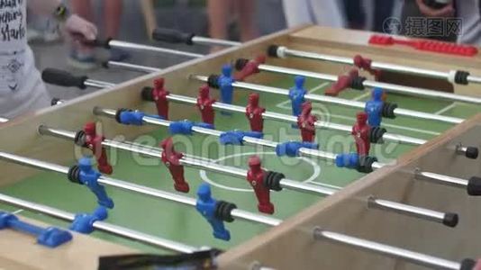 桌上足球-足球比赛视频