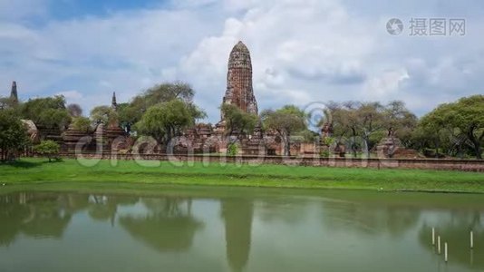 泰国Ayutthaya历史公园Wat Phra Ram寺塔视频