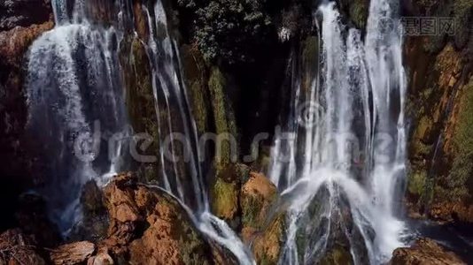 克拉维察瀑布，波斯尼亚和黑塞哥维那。视频