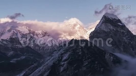 珠穆朗玛峰日落喜马拉雅山脉时间流逝视频