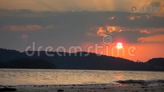 纳帕拉特塔拉海滩日落。视频