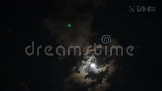 云流与月动.视频