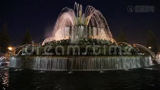俄罗斯莫斯科国民经济成就展览中心喷泉视频