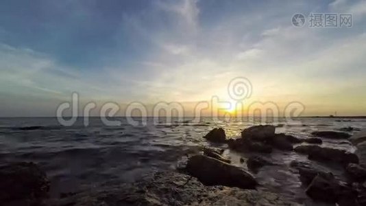 带日落的海景。 时间间隔，4k视频
