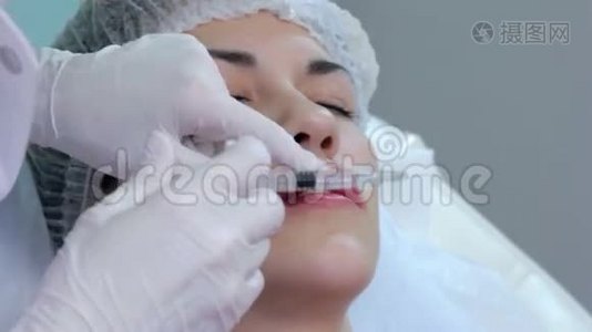 唇注射整形手术.视频