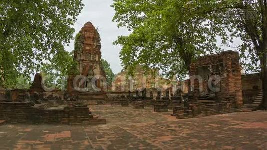 泰国阿尤塔亚的古庙建筑群视频