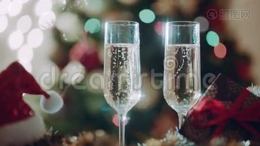 圣诞前夜两杯香槟视频