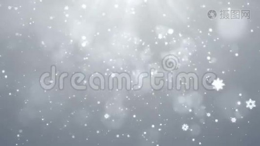 冬天的圣诞雪花闪闪发光的背景，疯狂视频