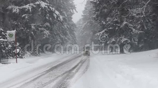 大雪湖——效雪.视频