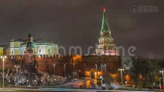 冬季夜晚的克里姆林宫景色。 俄罗斯视频