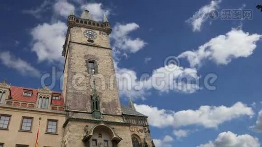 布拉格老市政厅，从捷克共和国老城镇广场俯瞰视频