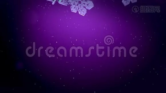 装饰3d雪花落在紫色背景上.. 用作圣诞节、新年贺卡或冬季环境的动画视频