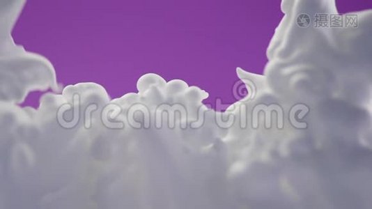 紫色背景上的白色泡沫。视频