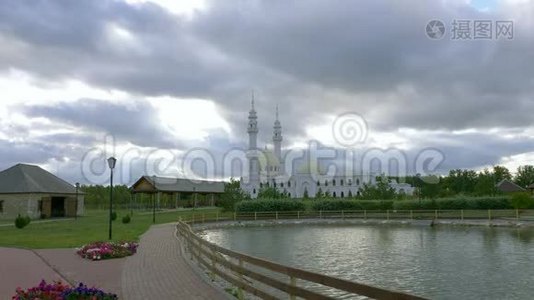 白色清真寺。 博加尔，伏尔加保加利亚，喀山，古博尔加尔，文化遗产教科文组织鞑靼斯坦俄罗斯..视频