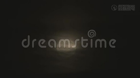 云后夜圆月.视频