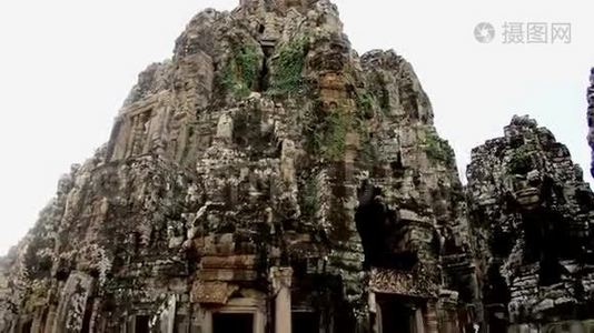 柬埔寨吴哥窟古寺遗址残迹盘下视频
